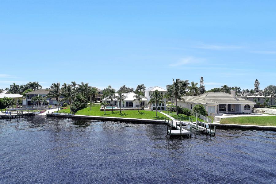 5625 Riverside Dr Cape Coral, FL 33904 (50)